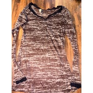 BKE Womens Brown Space Dye Burnout Lace Trim V-Neck Long Sleeve Top Large